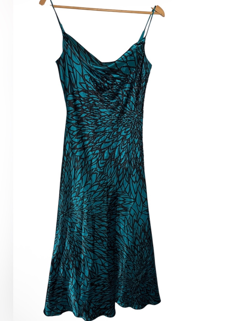 Nightway green & black cowl neck satin beaded floral evening gown Size 10